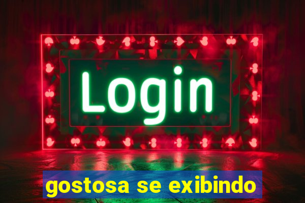 gostosa se exibindo